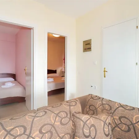 Apartment Olga House 2 Bedrooms 6 Guests Polychrono